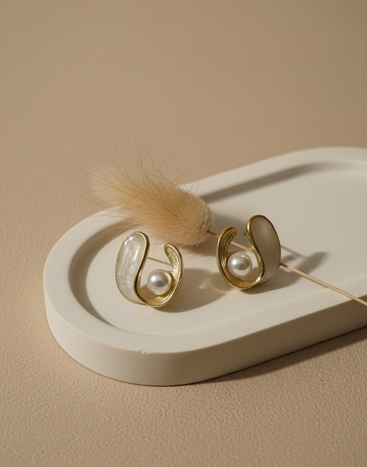 Pearl & Shell Gold Earrings